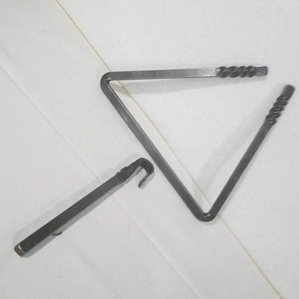 Hand Forged wrought iron dinner call Triangle Striker twisted‎ ranch farm house